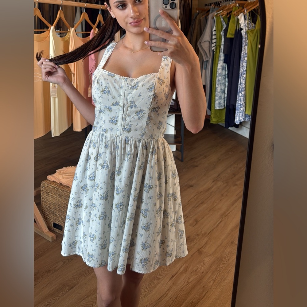 Sleeveless White Floral Midi Dress with Blue Print - Classic Summer Style